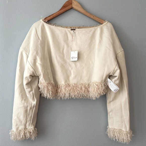 Free People • NWT Ivory Cream Feather Flutter Sweatshirt Size Medium - Picture 11 of 17